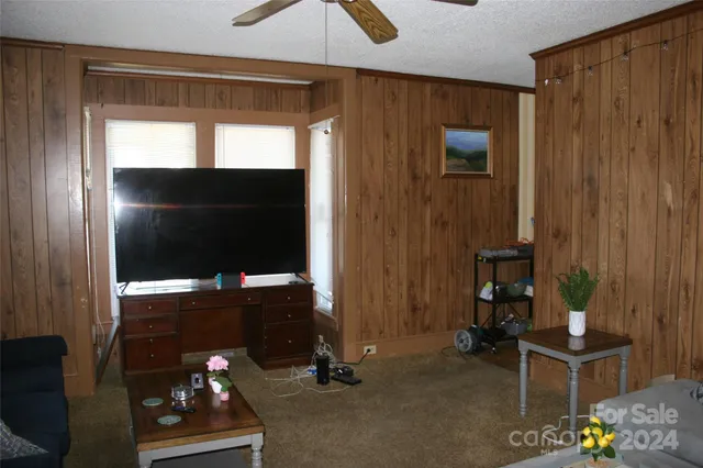 $434,900 | 316 North Government Street, Lincolnton, NC 28092