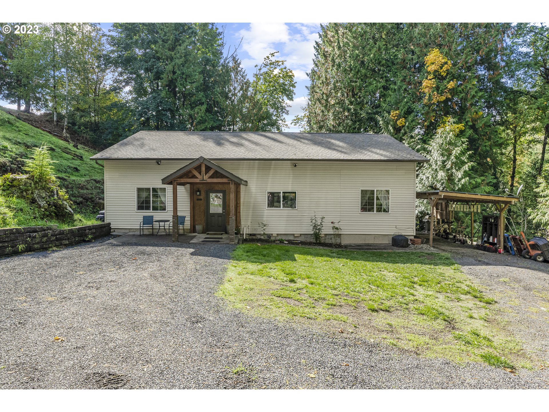 1215 Ostrander Road Kelso, WA 98626 - Photo 2 of 28 Gallery Image 2