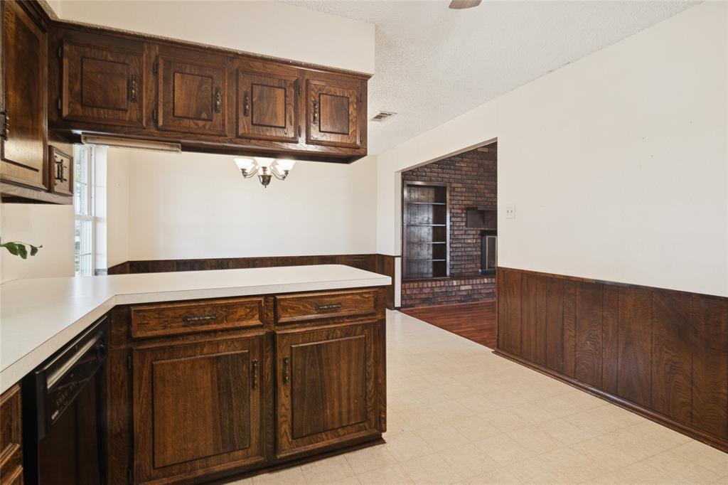 941 Maple Street Howe, TX 75459 - Photo 13 of 37 a view of a kitchen with electric appliances