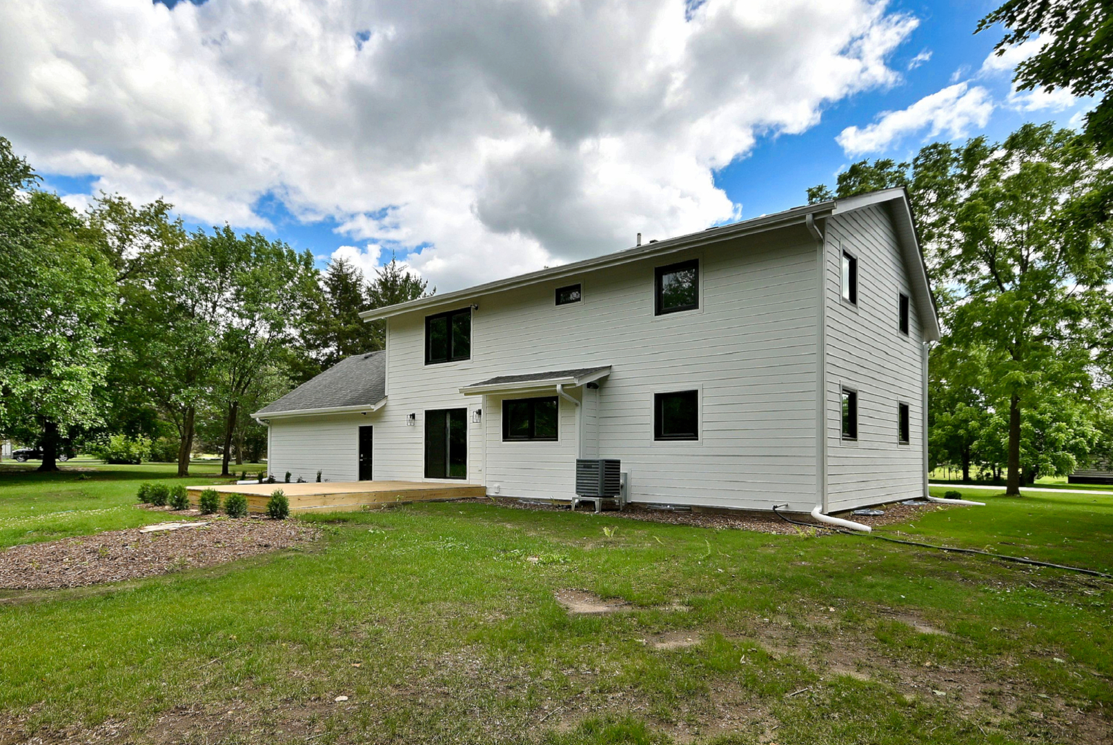 18878 Ridge Lane Marengo, IL 60152 - Photo 5 of 58