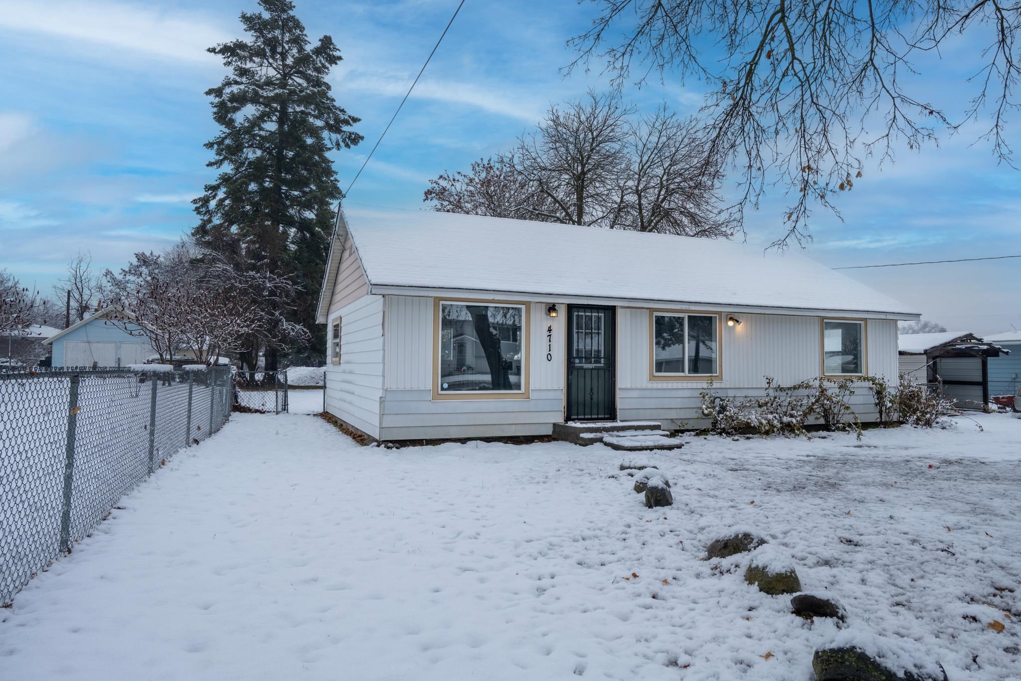 4710 North Evergreen Road Spokane Valley, WA 99216 - Photo 3 of 25 Gallery Image 3