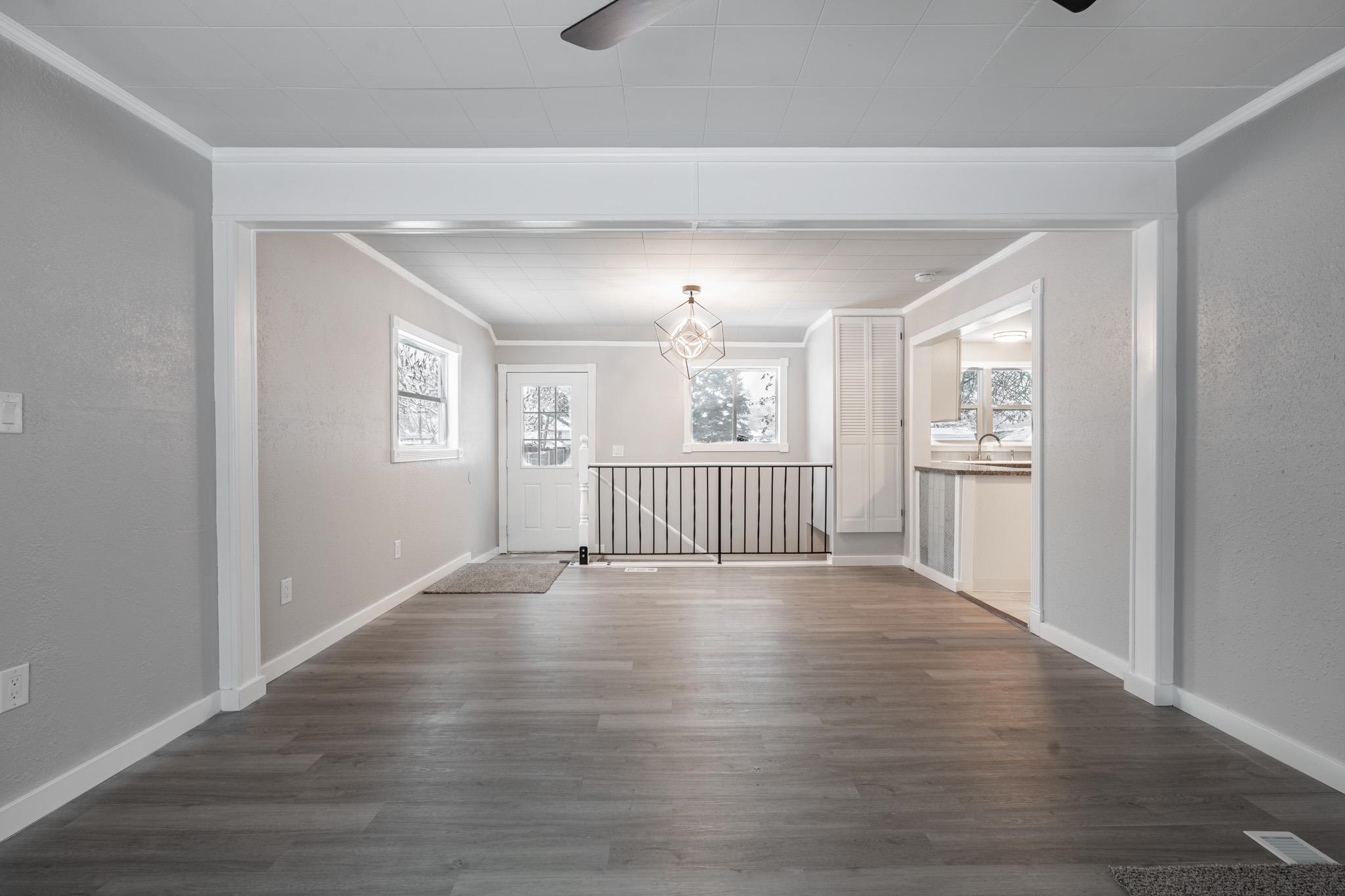 4710 North Evergreen Road Spokane Valley, WA 99216 - Photo 4 of 25 Gallery Image 4