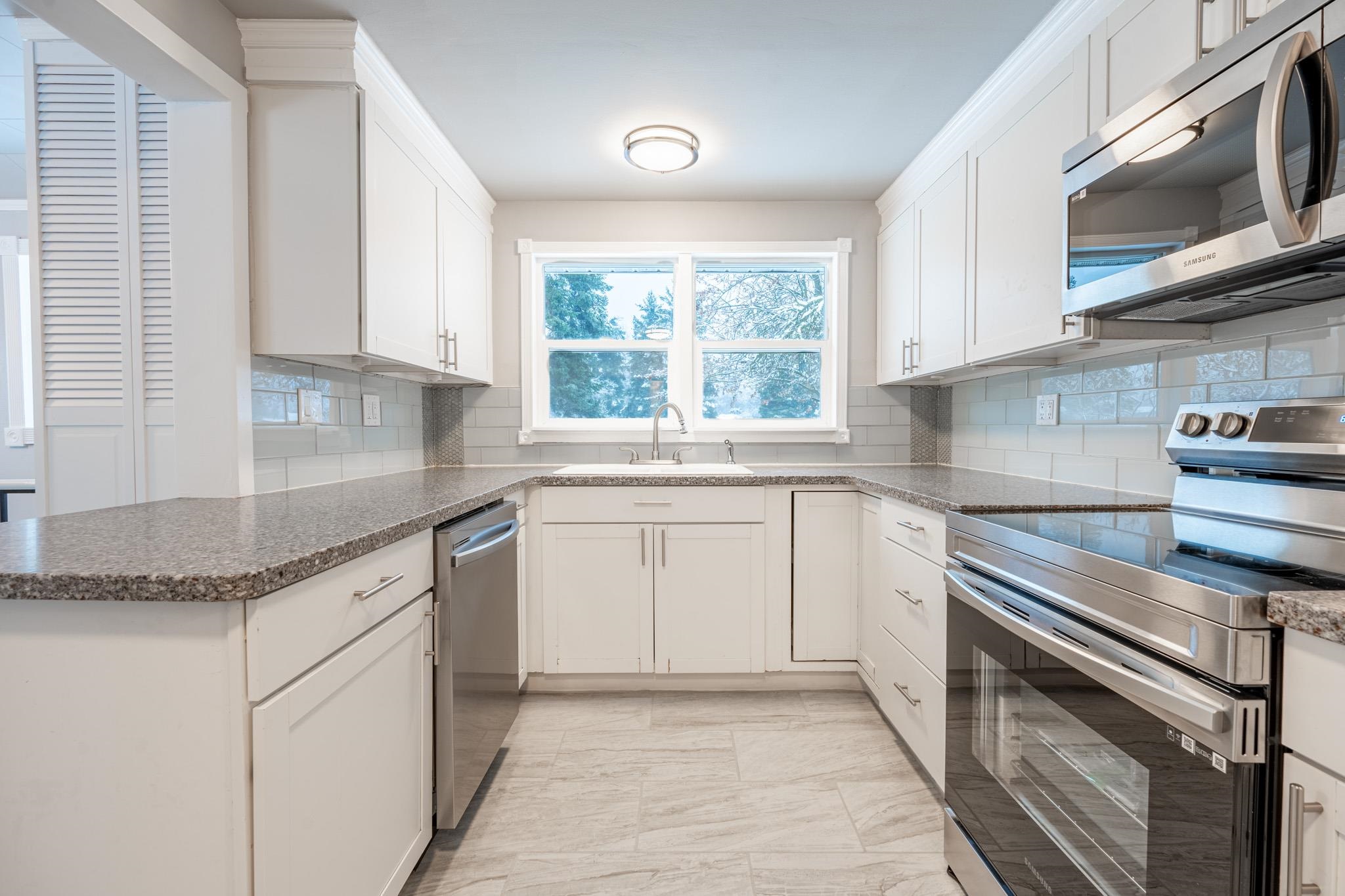4710 North Evergreen Road Spokane Valley, WA 99216 - Photo 8 of 25 Gallery Image 8