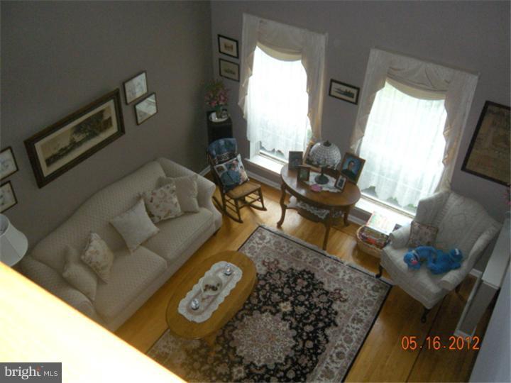 15 Windingbrook Road Bordentown, NJ 08505 - Photo 14 of 25 Living Room