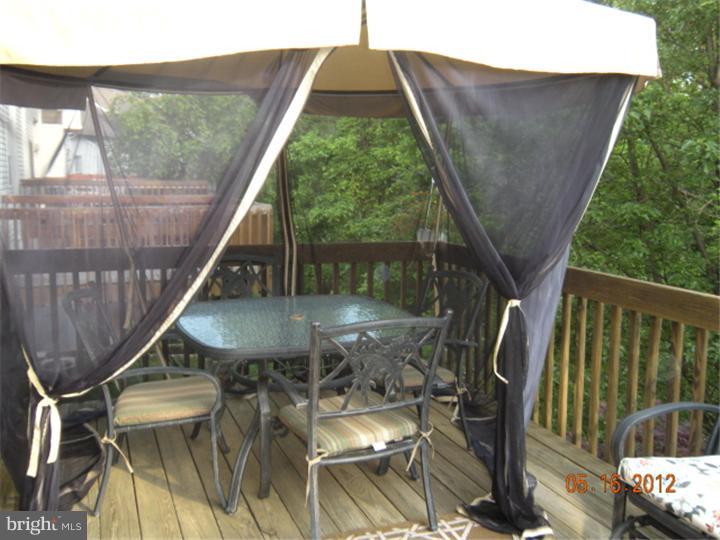 15 Windingbrook Road Bordentown, NJ 08505 - Photo 23 of 25 Deck