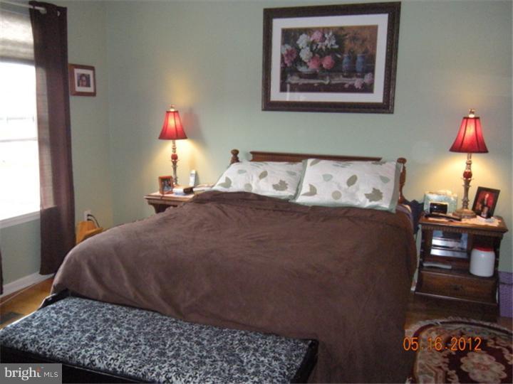 15 Windingbrook Road Bordentown, NJ 08505 - Photo 8 of 25 Bedroom 2