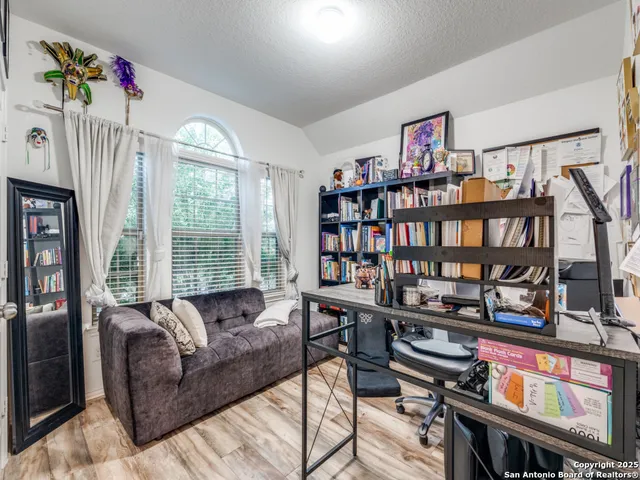 $2,400 | 226 Fernwood Drive, Cibolo, TX 78108