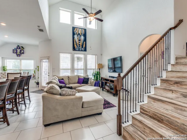 $2,400 | 226 Fernwood Drive, Cibolo, TX 78108