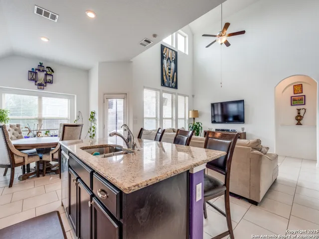 $2,400 | 226 Fernwood Drive, Cibolo, TX 78108