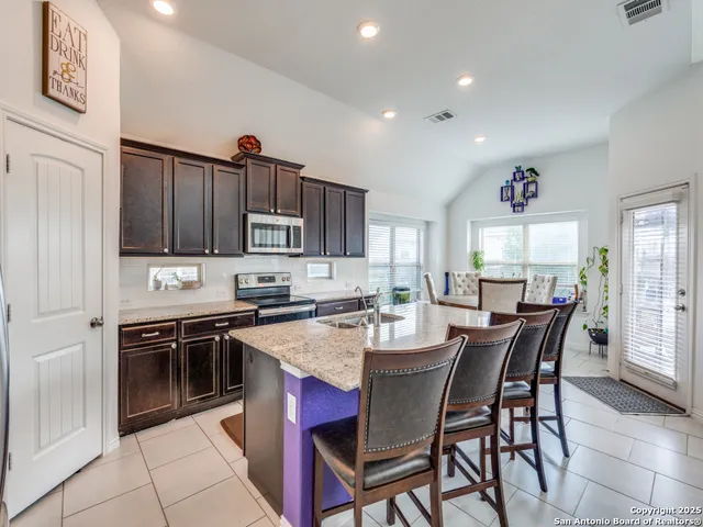 $2,400 | 226 Fernwood Drive, Cibolo, TX 78108