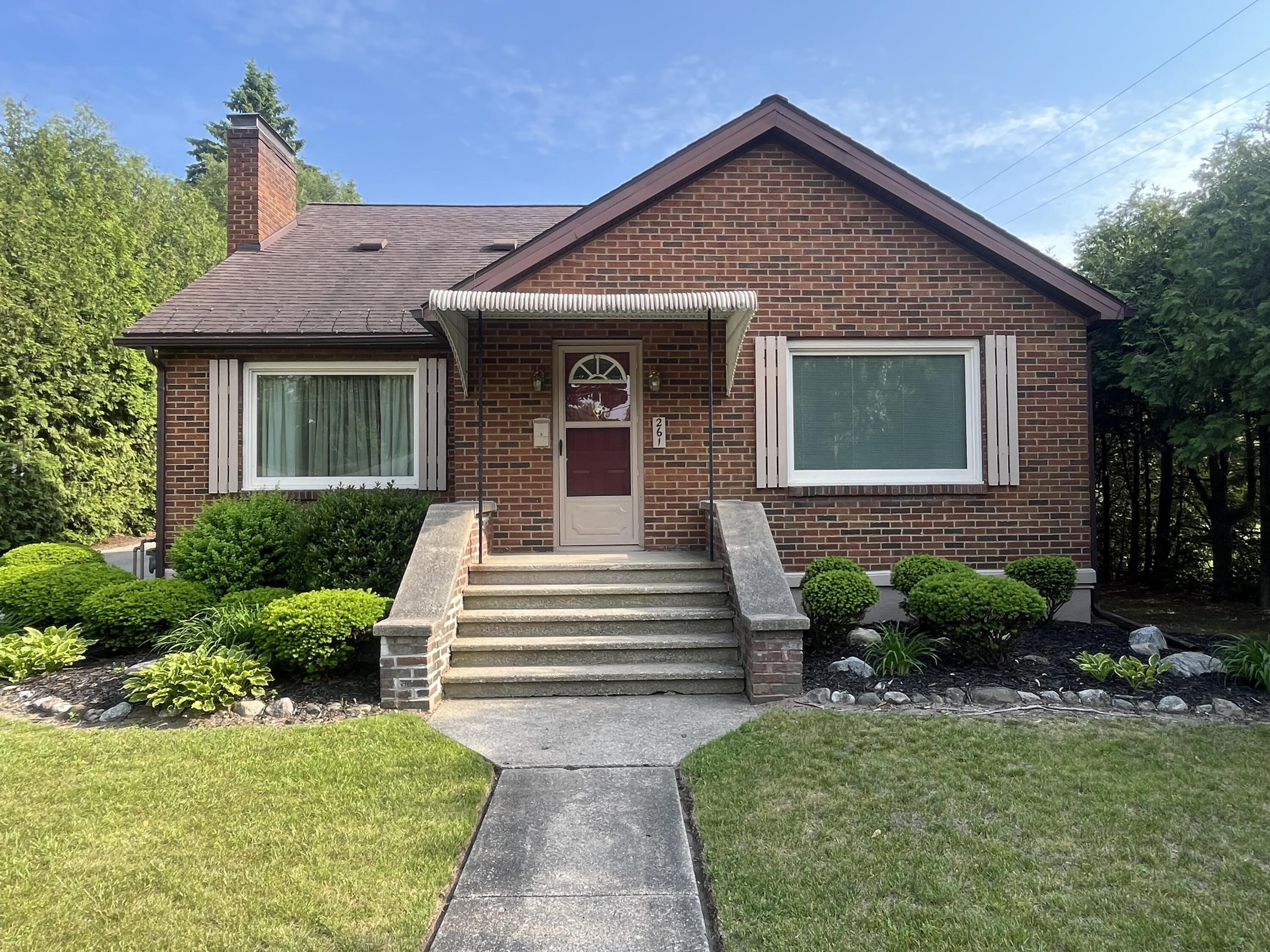 261 West Main Street Hart, MI 49420 - Photo 1 of 40 IMG_8801