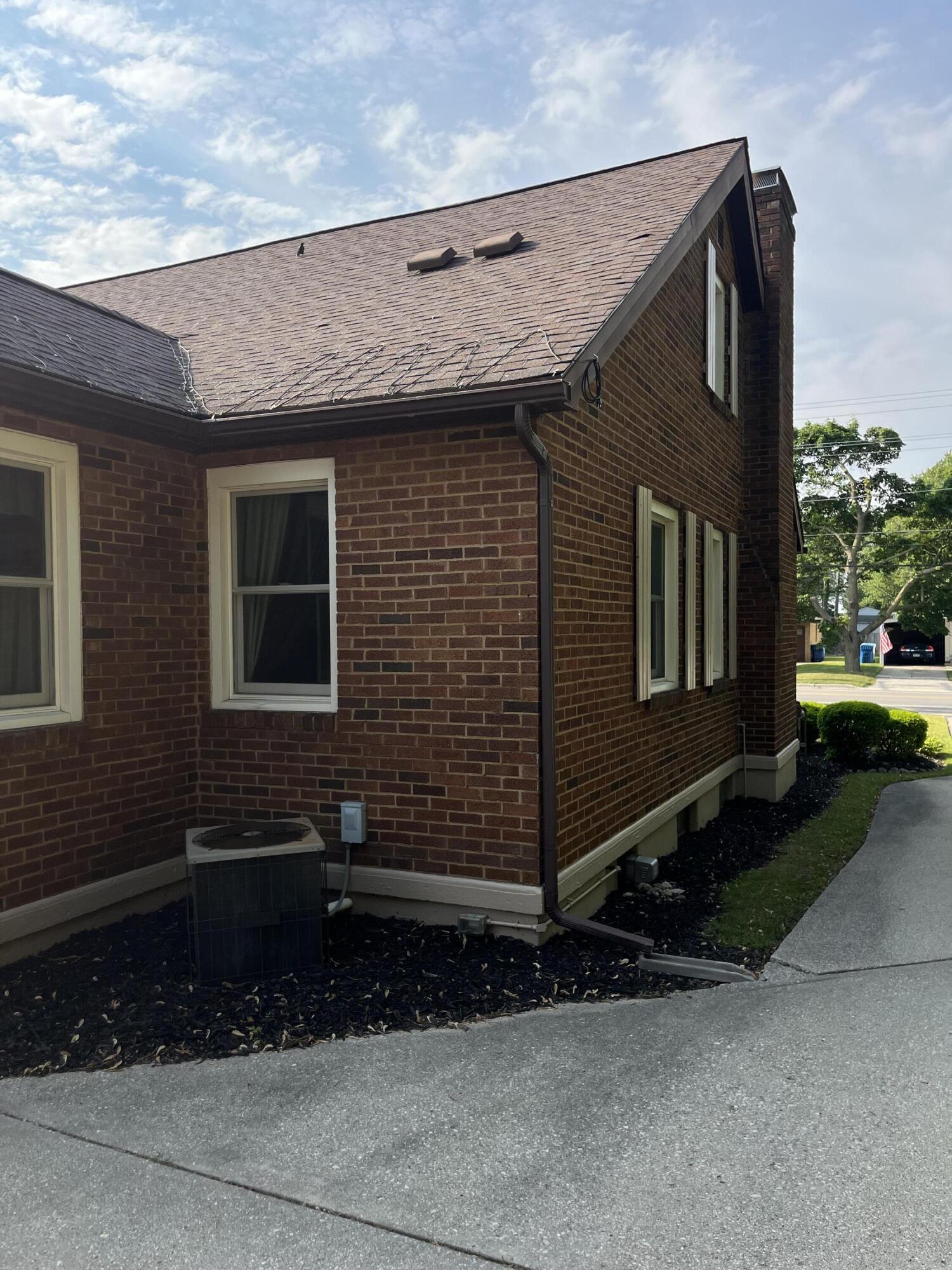 261 West Main Street Hart, MI 49420 - Photo 4 of 40 IMG_8803