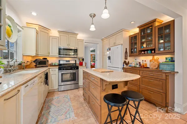 $449,500 | 45 Pine Crest Lane, Tryon, NC 28782