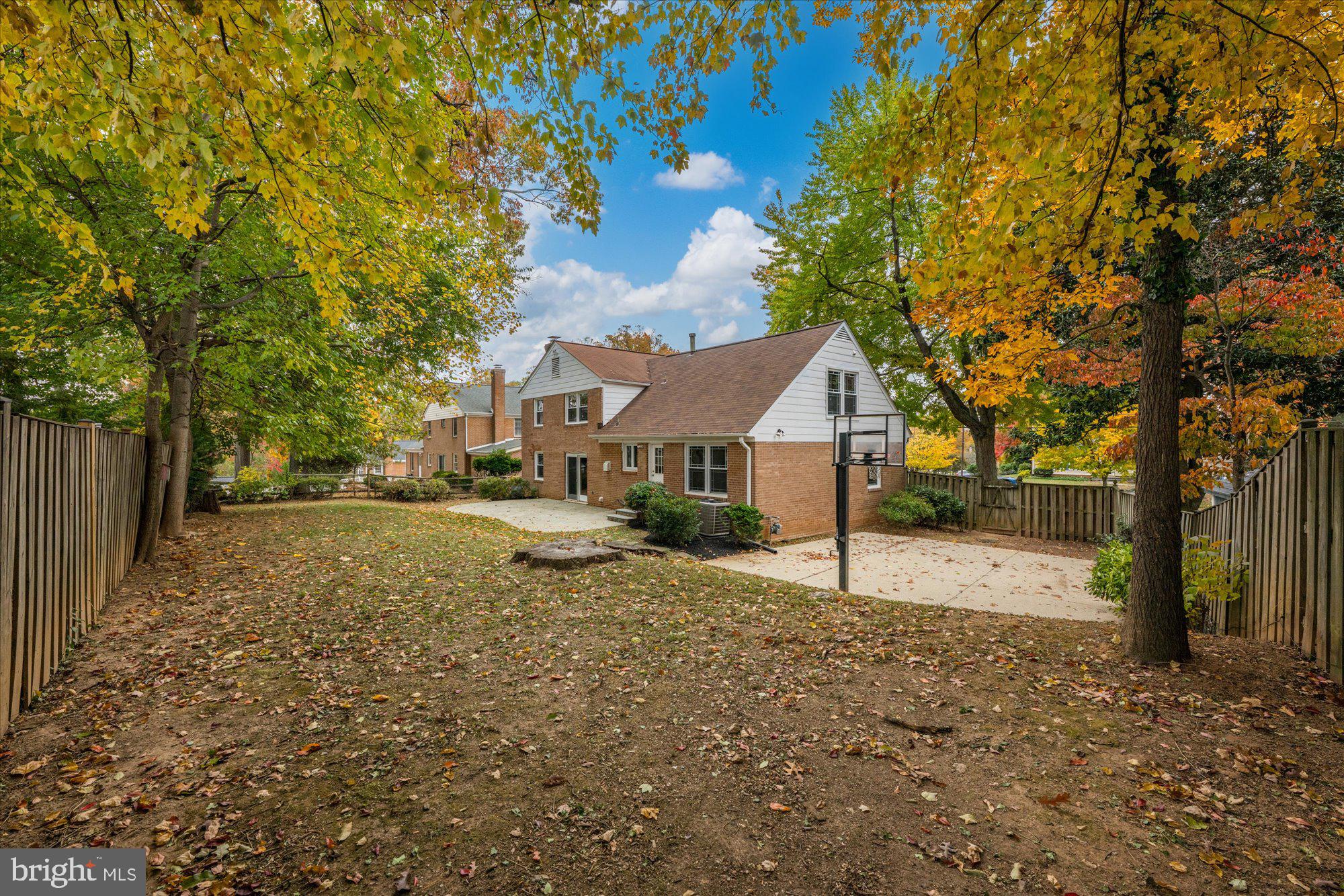 8311 Aqueduct Road Potomac, MD 20854 - Photo 26 of 27