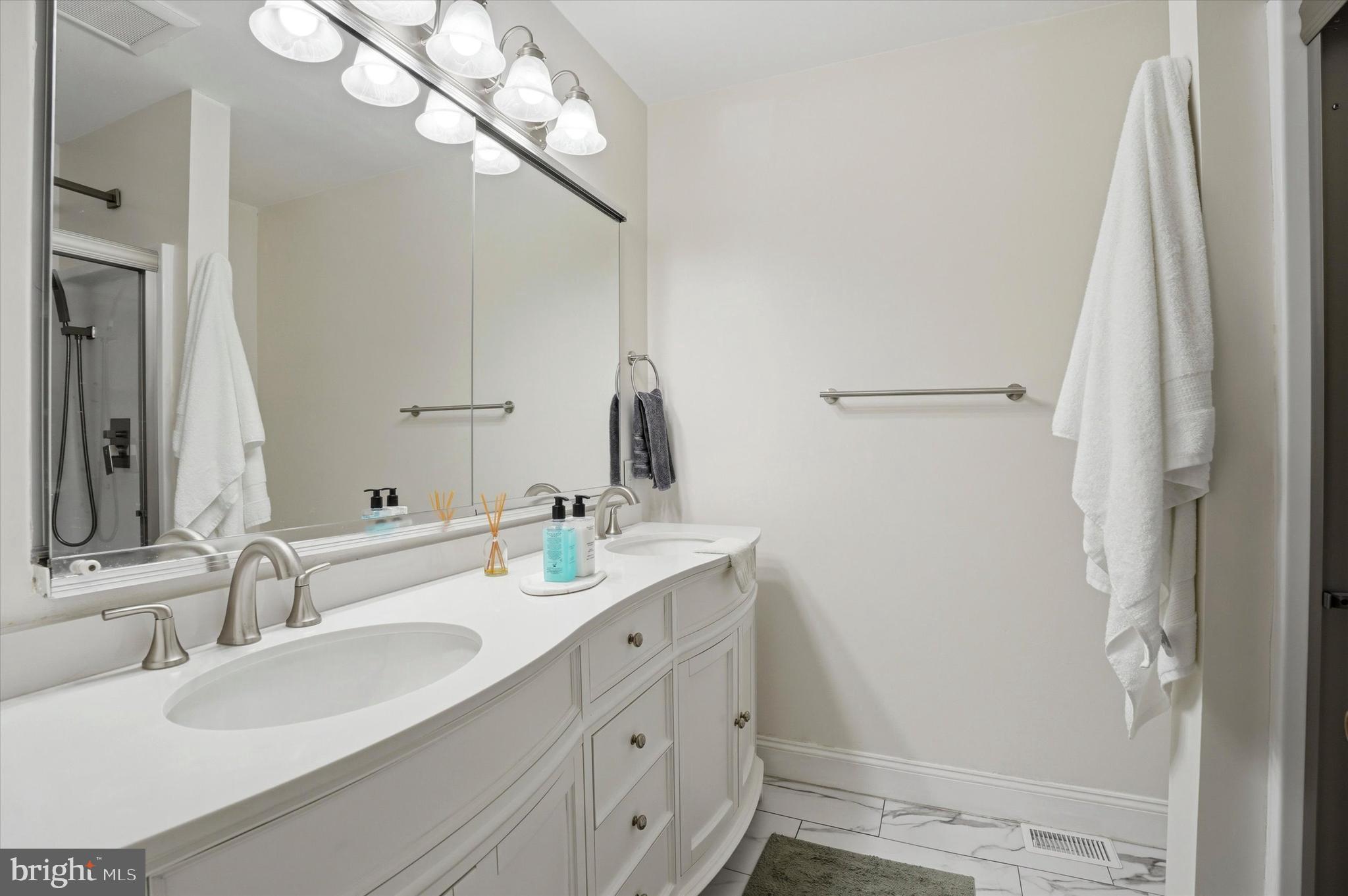 102 Eaton Drive Wayne, PA 19087 - Photo 11 of 19