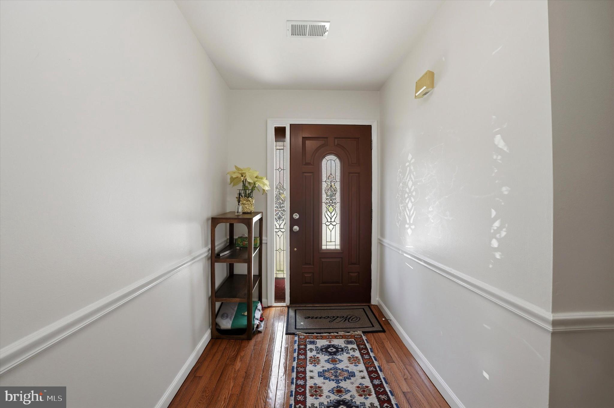 102 Eaton Drive Wayne, PA 19087 - Photo 2 of 19