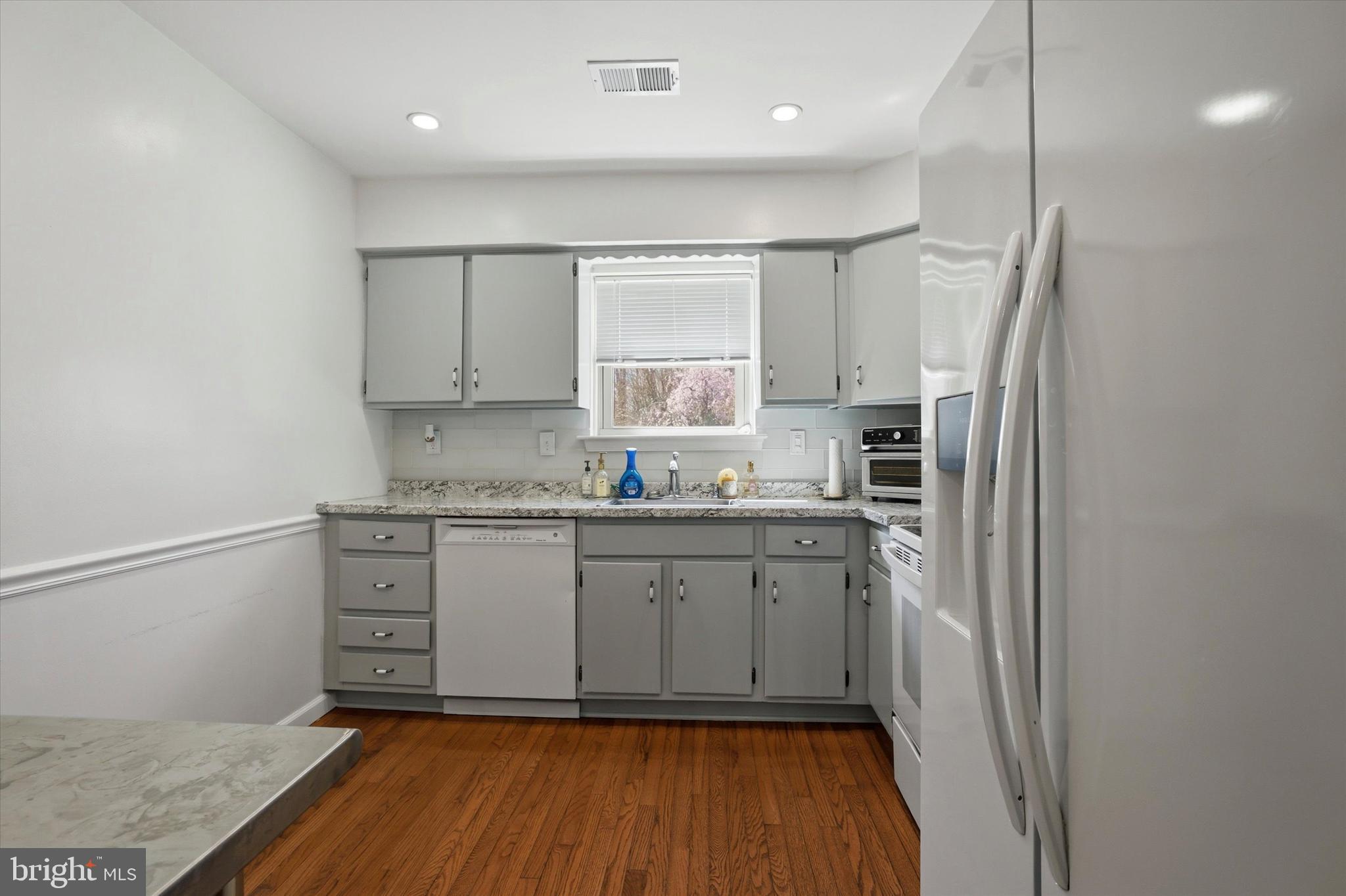 102 Eaton Drive Wayne, PA 19087 - Photo 5 of 19