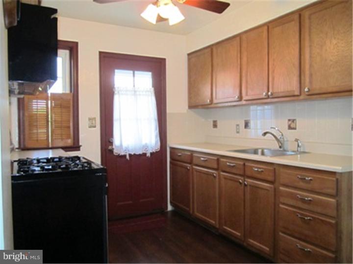 618 March Street Shillington, PA 19607 - Photo 7 of 19 Kitchen