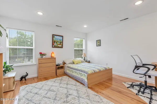 $5,000 | 205 Conover Place, Long Branch, NJ 07740