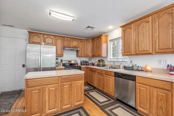$5,000 | 205 Conover Place, Long Branch, NJ 07740