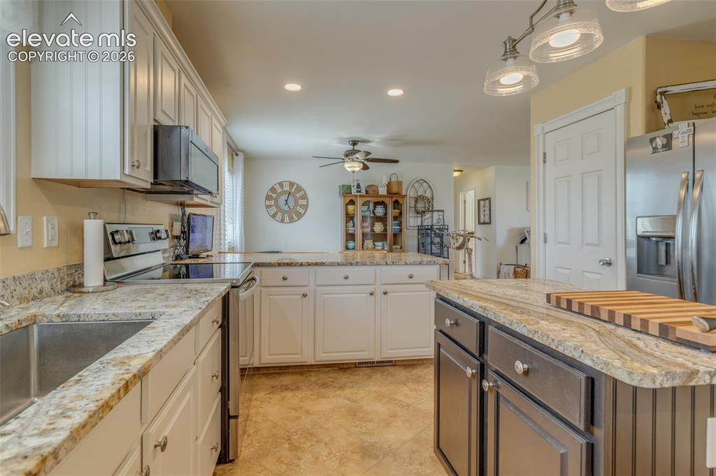 6750 Chief Road Peyton, CO 80831 - Photo 12 of 46