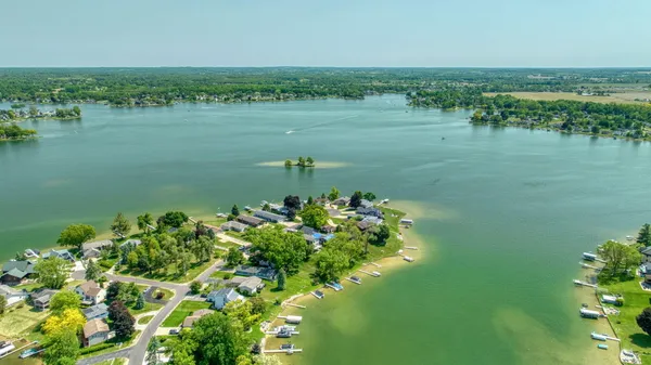 $180,000 | 112 Abbott Lane, Brooklyn, MI 49230