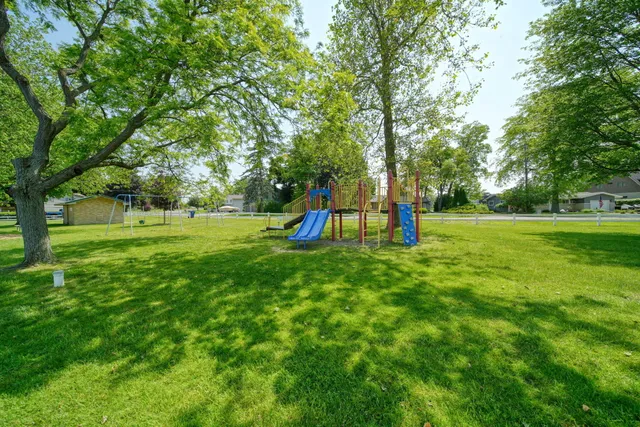 $199,900 | 112 Abbott Lane, Brooklyn, MI 49230