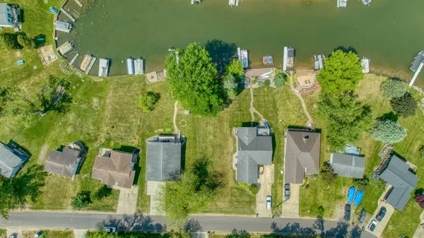 $180,000 | 112 Abbott Lane, Brooklyn, MI 49230