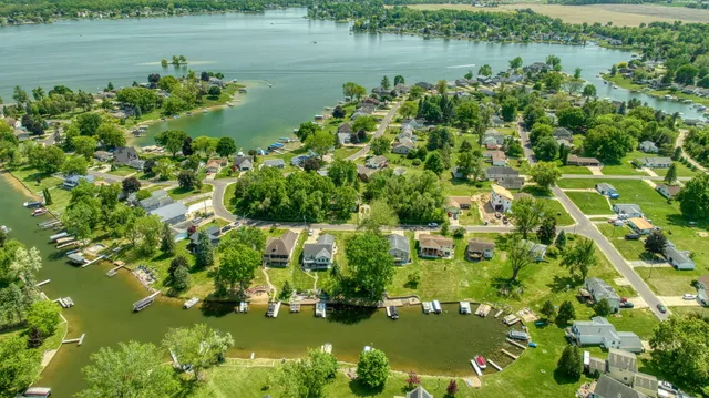 $199,900 | 112 Abbott Lane, Brooklyn, MI 49230