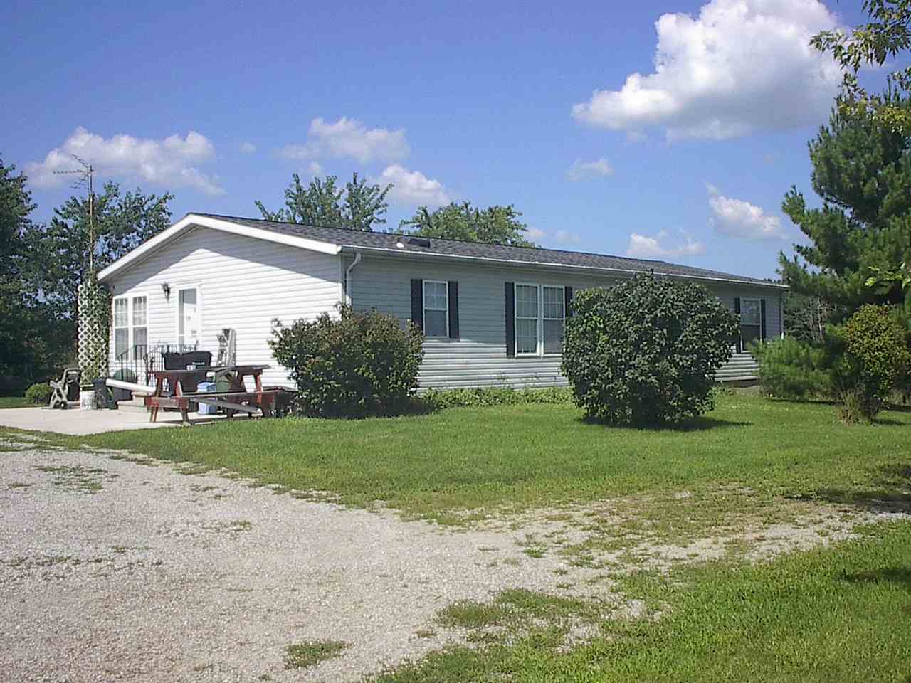 5018-c R 55 C R 55 Auburn, IN 46706 - Photo 1 of 30