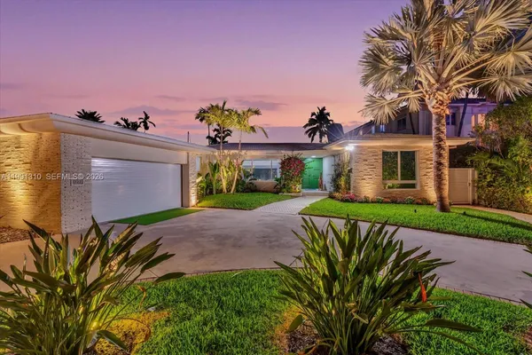 $7,950,000 | 1277 Biscaya Drive, Surfside, FL 33154