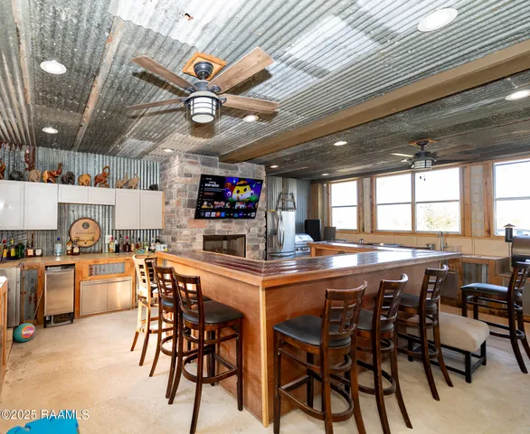 $675,000 | 3713 Vidrine Road, Ville Platte, LA 70586