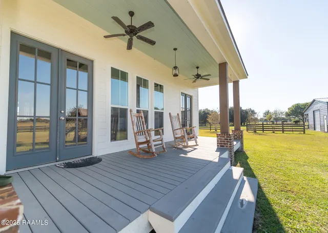 $675,000 | 3713 Vidrine Road, Ville Platte, LA 70586