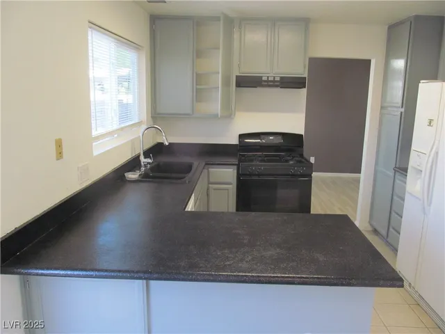 $1,750 | 7746 Cobden Court, Las Vegas, NV 89147