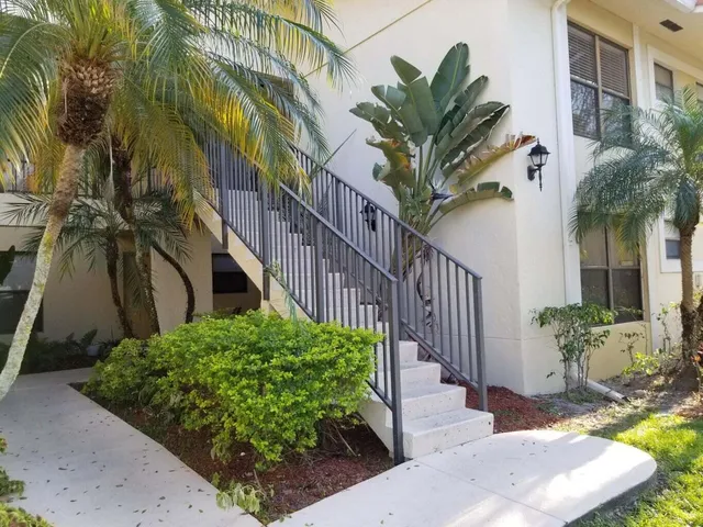 $1,874 | 1561 Balfour Point Drive, Unit H, West Palm Beach, FL 33411