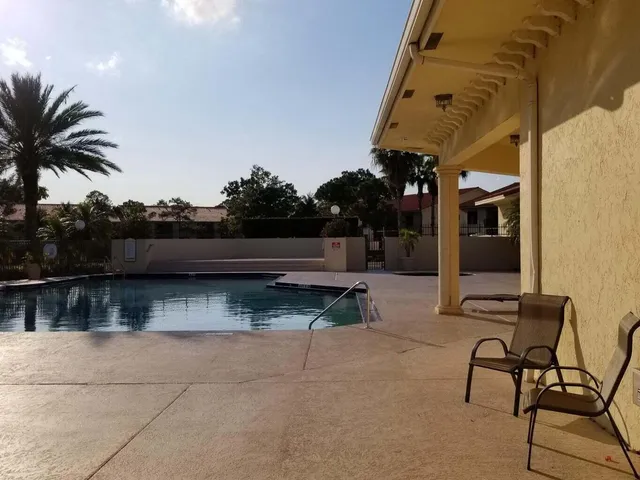 $1,874 | 1561 Balfour Point Drive, Unit H, West Palm Beach, FL 33411