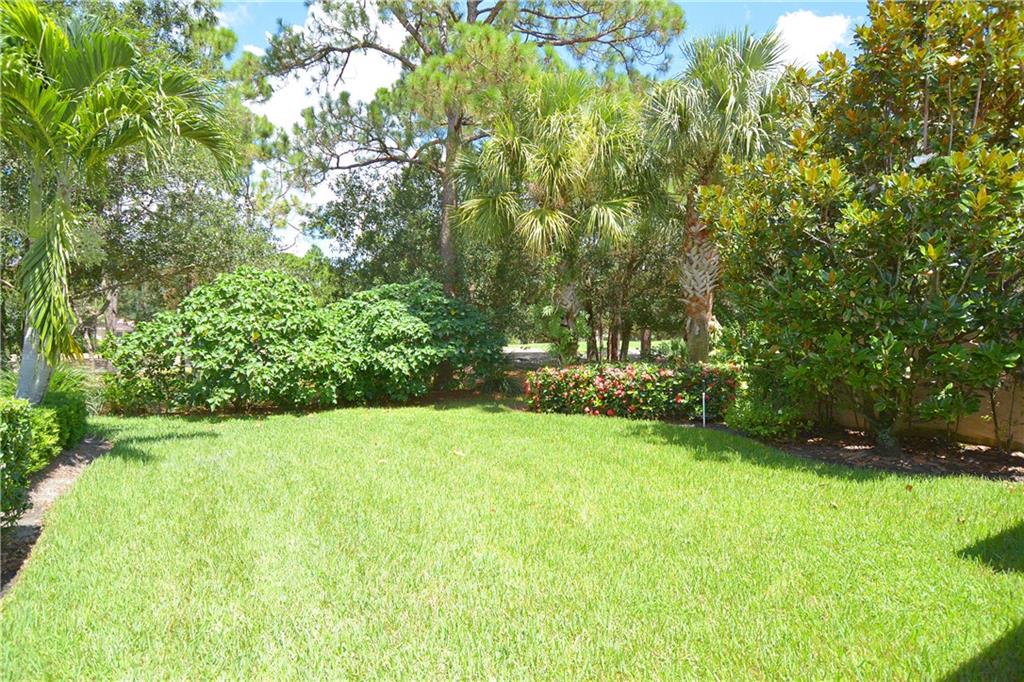 823 Southwest Balmoral Trace Stuart, FL 34997 - Photo 13 of 33 Gallery Image 13