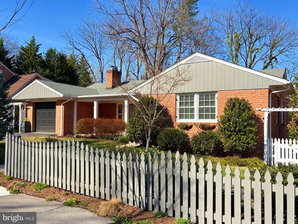 $585,000 | 328 Sheridan Avenue, Winchester, VA 22601
