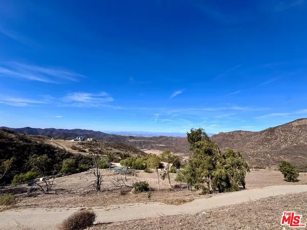$19,995 | 11077 Pacific View Drive, Malibu, CA 90265