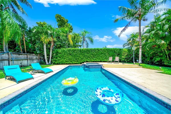 $8,000 | 1241 South 13th Avenue, Unit 1241, Hollywood, FL 33019