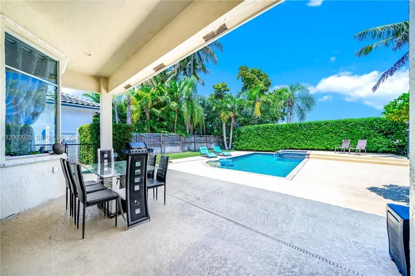 $8,000 | 1241 South 13th Avenue, Unit 1241, Hollywood, FL 33019
