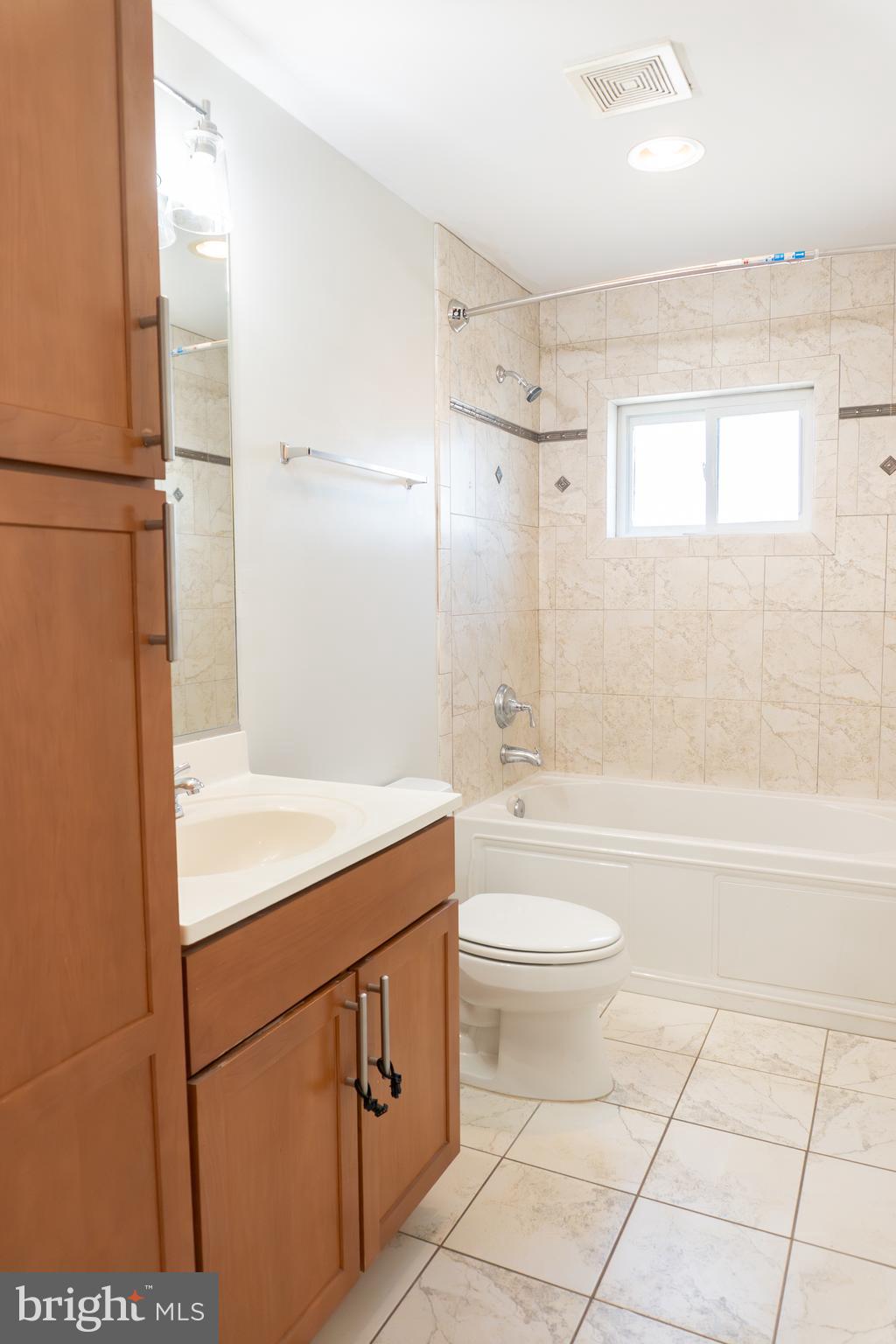 36 T Street Northeast, Unit 202 Washington, DC 20002 - Photo 5 of 12