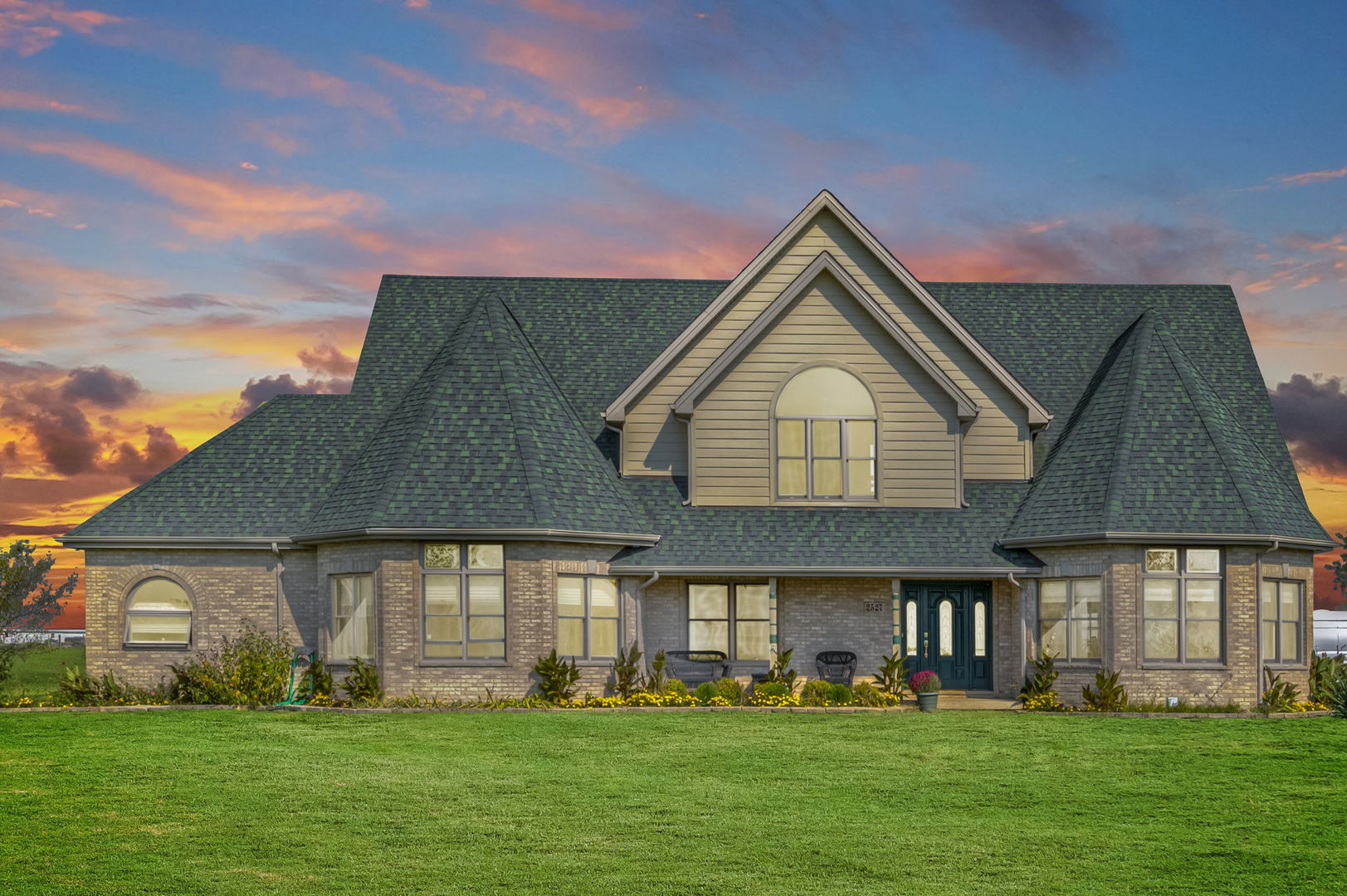 2527 East Kentucky Road Beecher, IL 60401 - Photo 1 of 1
