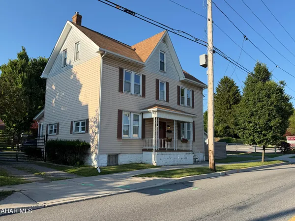 $199,000 | 513 West High Street, Ebensburg, PA 15931