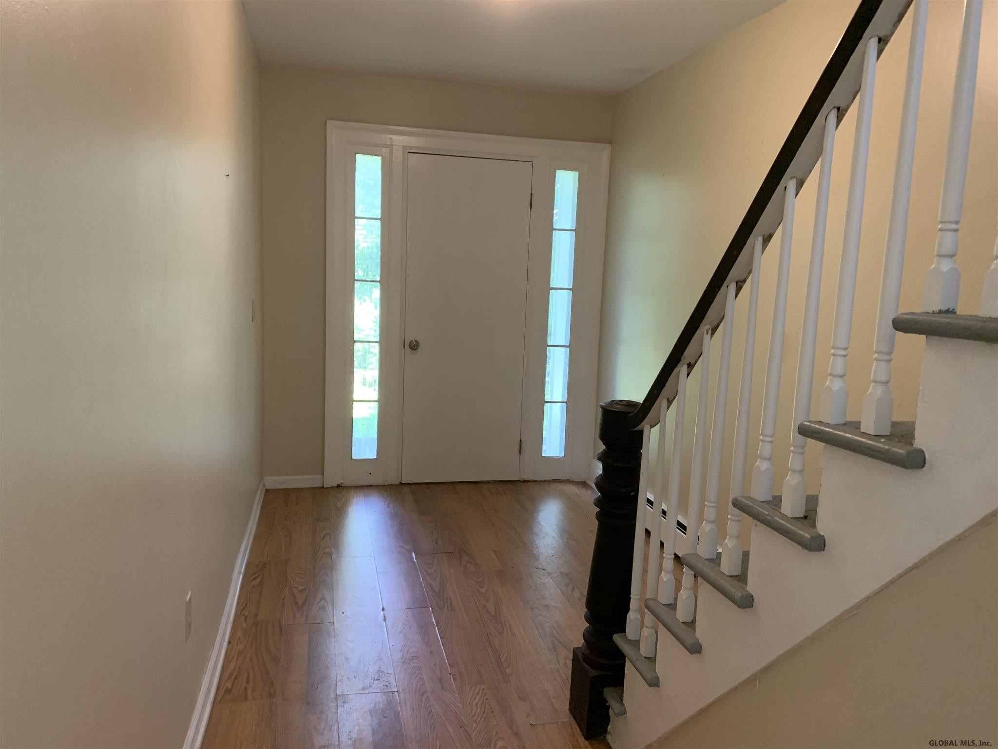296 Rte 9W Bethlehem, NY 12077 - Photo 3 of 14 Photo 3