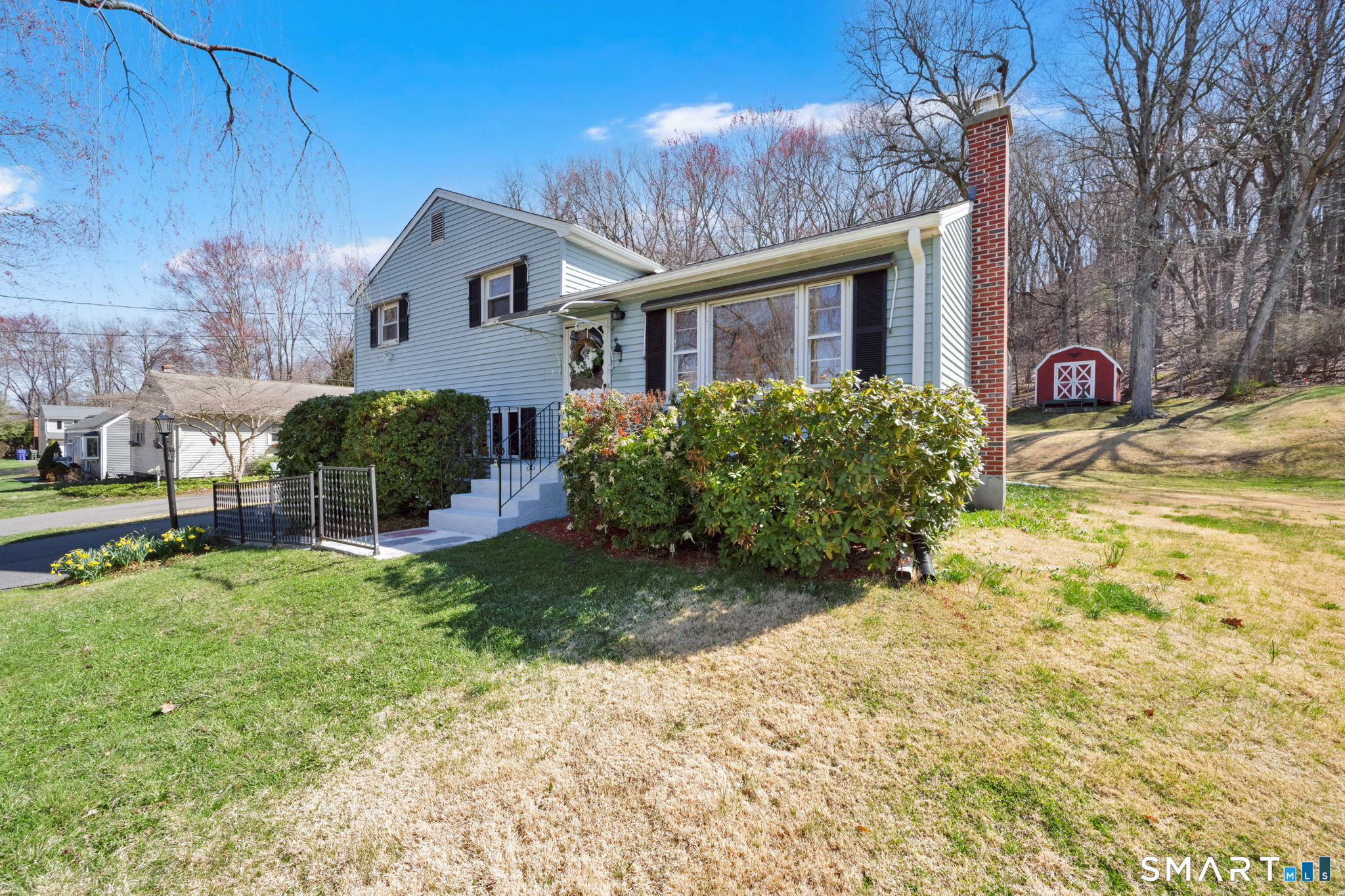 203 Brentwood Road Newington, CT 06111 - Photo 2 of 39