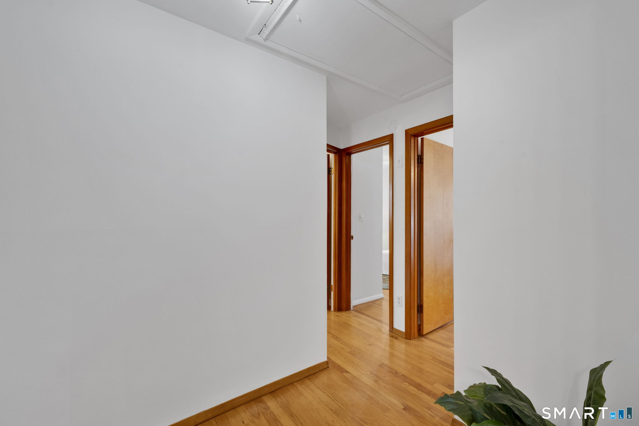 203 Brentwood Road Newington, CT 06111 - Photo 24 of 39