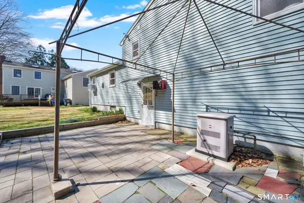 $349,500 | 203 Brentwood Road, Newington, CT 06111