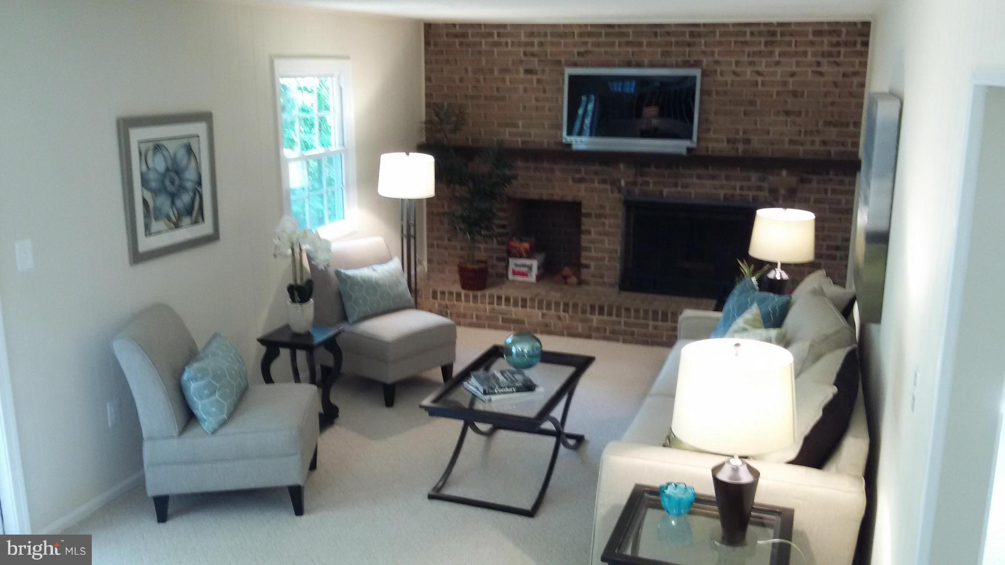 7613 Modisto Lane Springfield, VA 22153 - Photo 11 of 26 Family Room