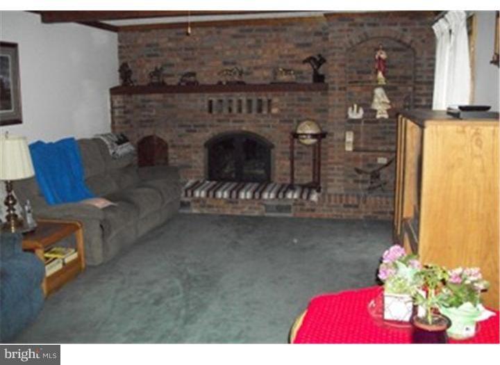 303 West Chestnut Hill Road Newark, DE 19713 - Photo 8 of 25 Gallery Image 8